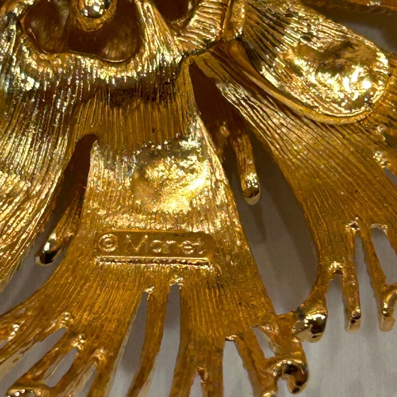 VTG MONET “Cordelia” BROOCH - Picture 3 of 5